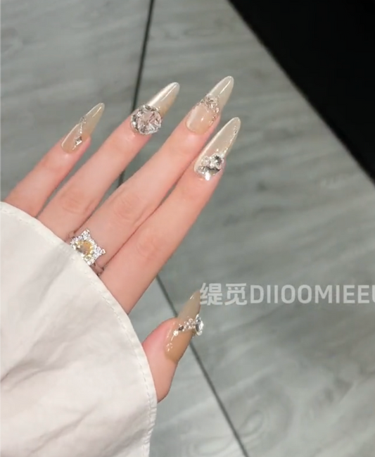 【Swarovski Customize】hand made;  Diamond；Press-on nails;