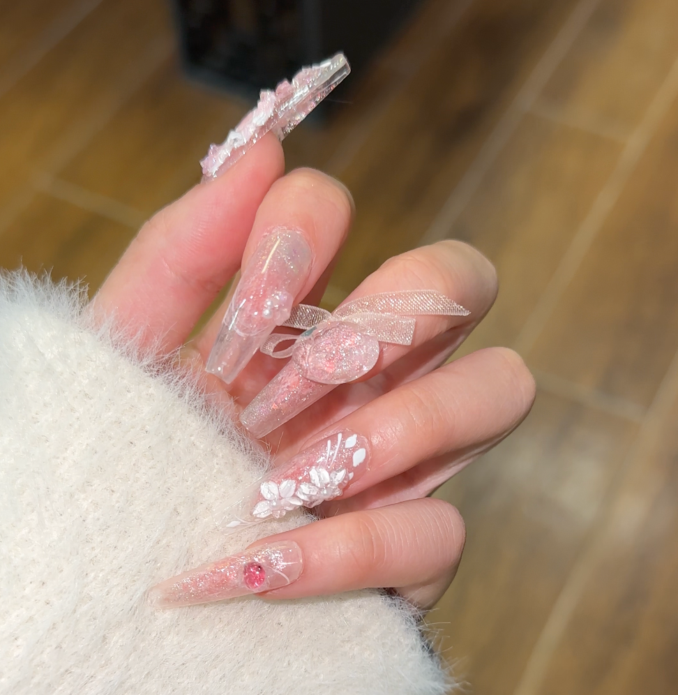 【  Cherry blossom】hand made;  Press-on nails; Painted; Diamond