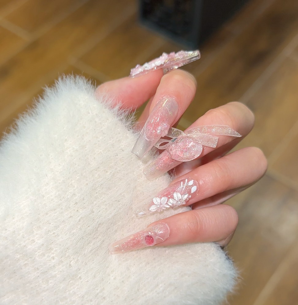 【  Cherry blossom】hand made;  Press-on nails; Painted; Diamond