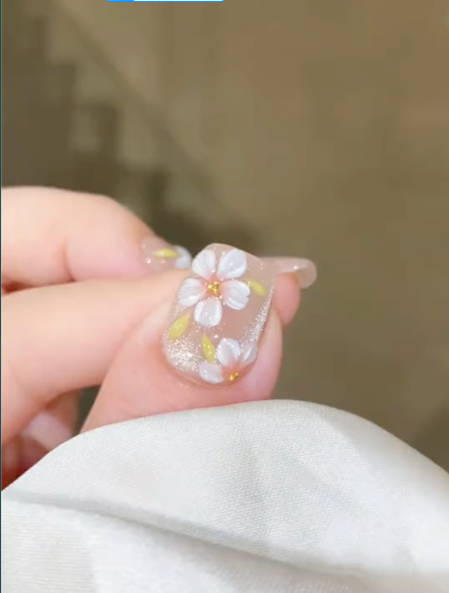 【Blossom】hand made;  Press-on nails;   Galaxy;Cat eyes; Short；