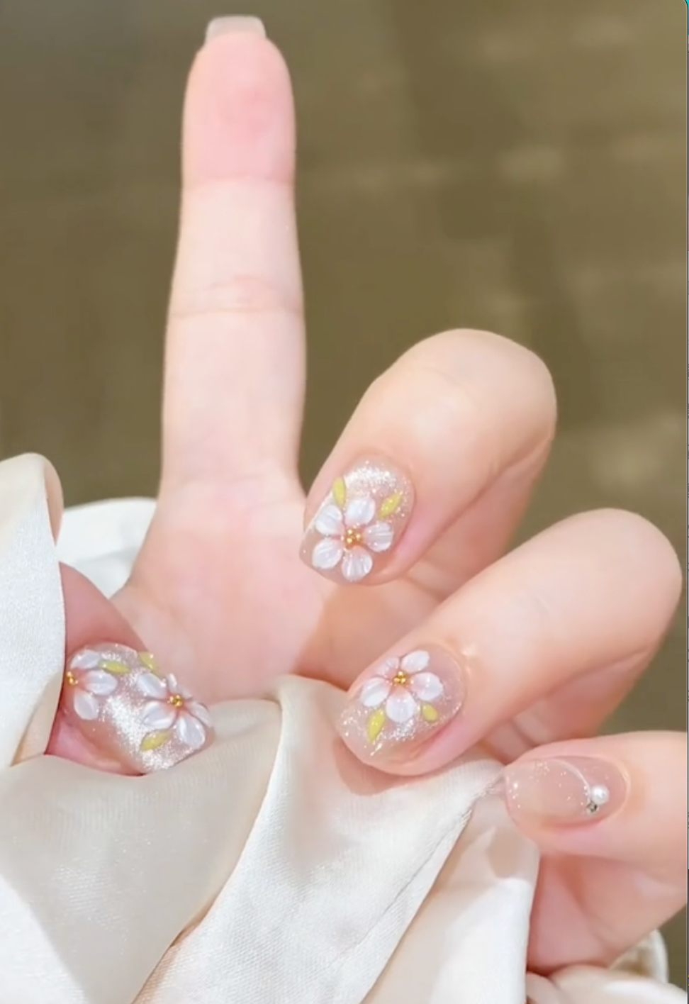 【Blossom】hand made;  Press-on nails;   Galaxy;Cat eyes; Short；