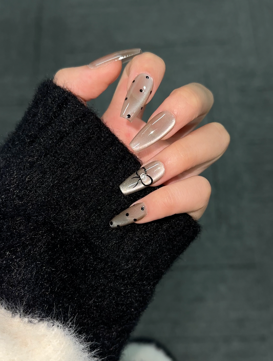 【COCO】hand made;  Press-on nails; Galaxy; Cat eye;