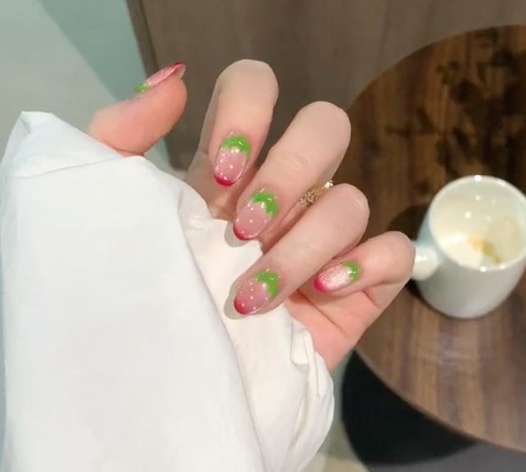 【Strawberry】hand made;  Press-on nails;Cute；Short; Cat eyes