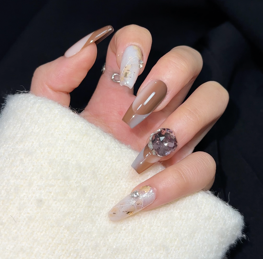 【Irish coffee】hand made;  Press-on nails;Galaxy；French; Diamond