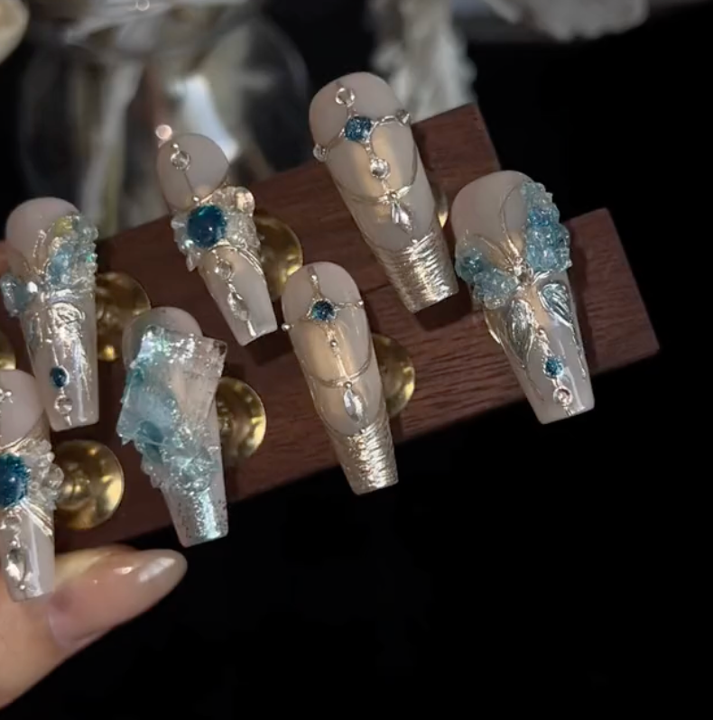 【 666】hand made;  Press-on nails; Diamond