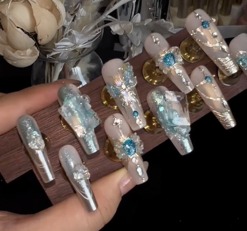 【 666】hand made;  Press-on nails; Diamond