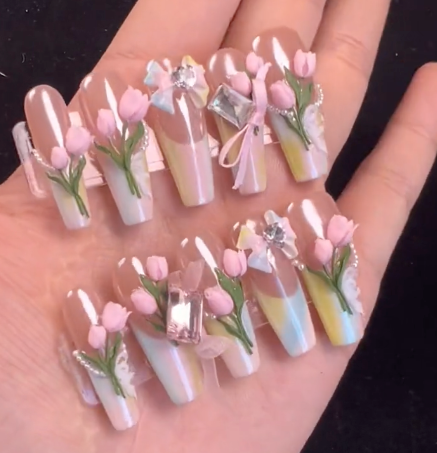 【  999】hand made;  Press-on nails; Sweetie