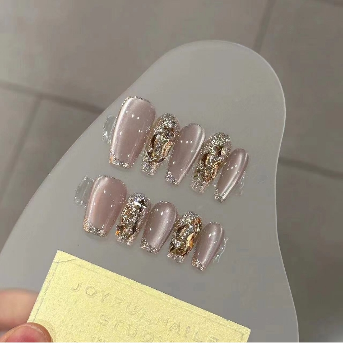 【Pearlescent 】hand made; Gentle galaxy；Press-on nails;